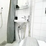 Nordstay - Charming In Trendy Location With Self Check-in