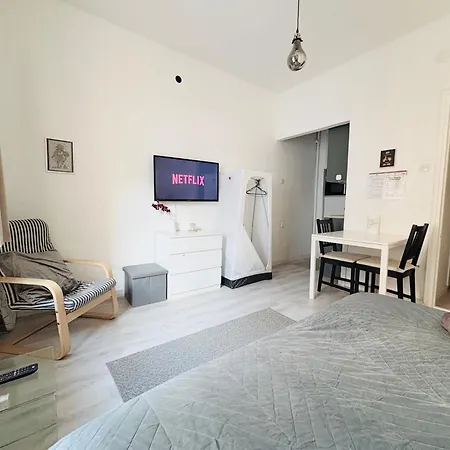 Nordstay - Charming In Trendy Location With Self Check-in דירה *